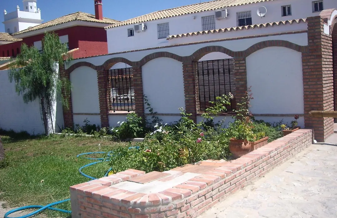 Hostal Mini Golf-1