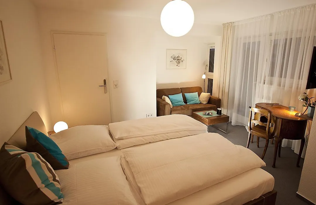Lupinenhotel Bodensee-1