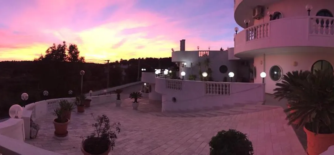 Hotel Falco D'oro-1