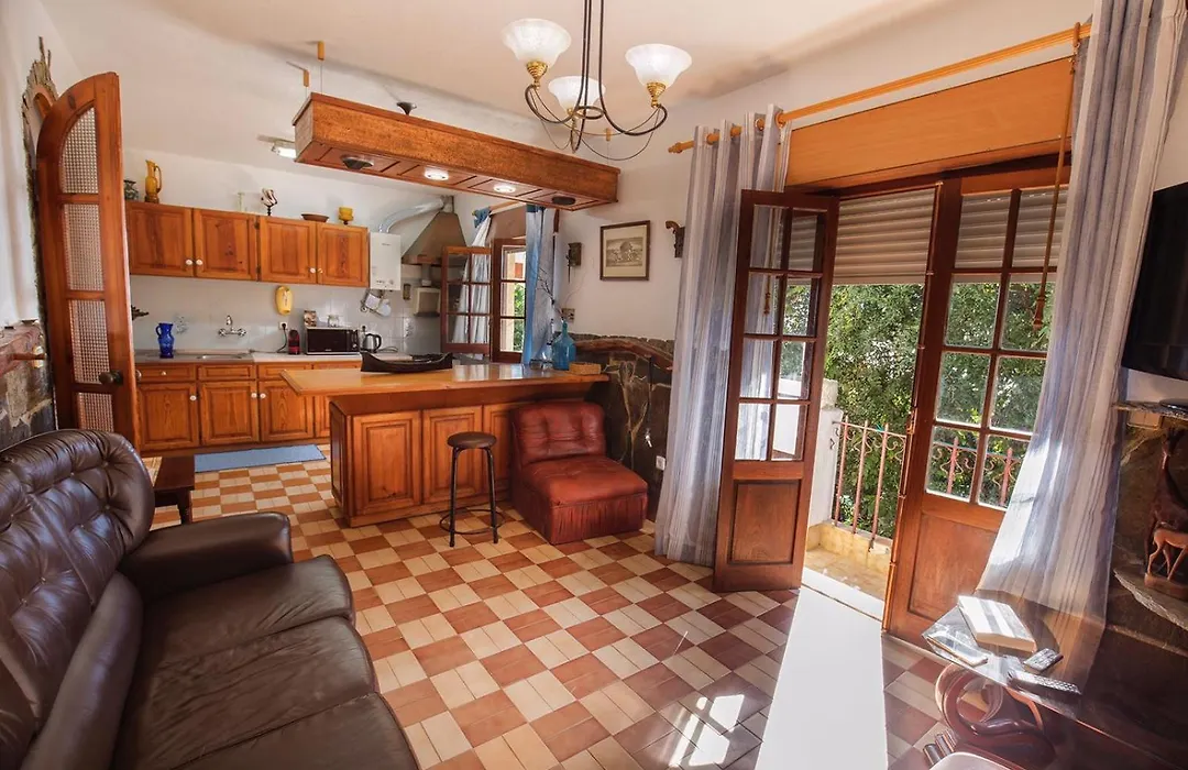 Fonte Da Telha Beach House-1