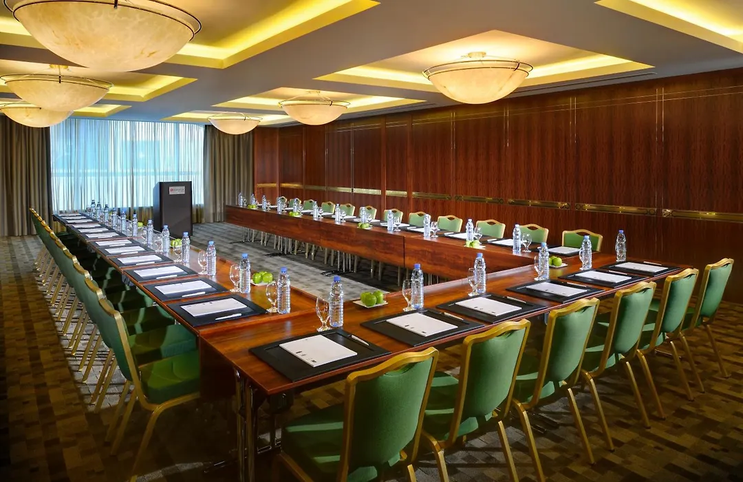 Crowne Plaza - Dubai Jumeirah By Ihg-1
