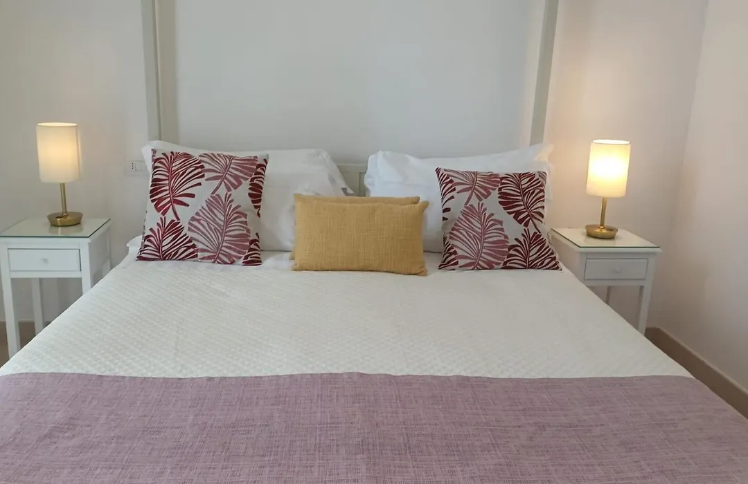 Villa Giardini Luxury Room-1