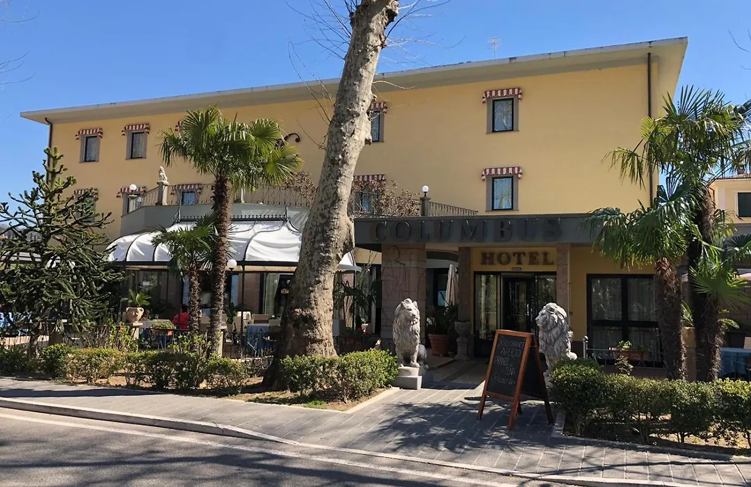 Hotel Columbus sul Lago-1