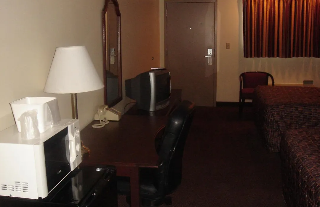 German Village Inn Motel-1