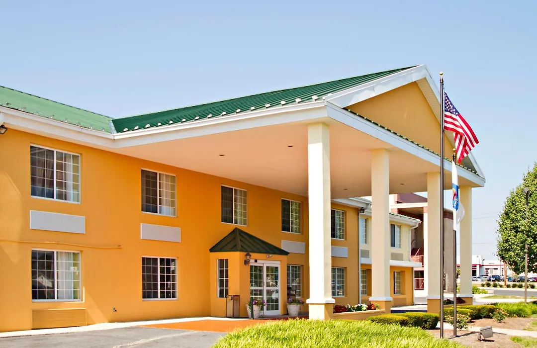 Baymont By Wyndham Harrisburg-1