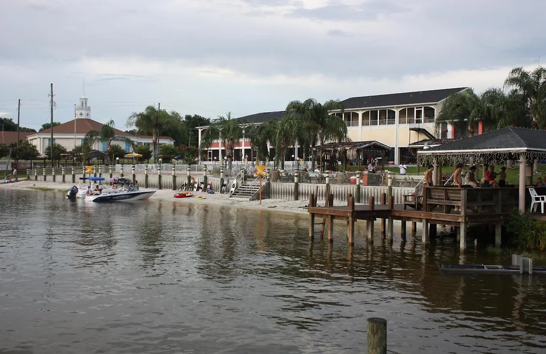 Lake Roy Beach Inn - Winter Haven-1
