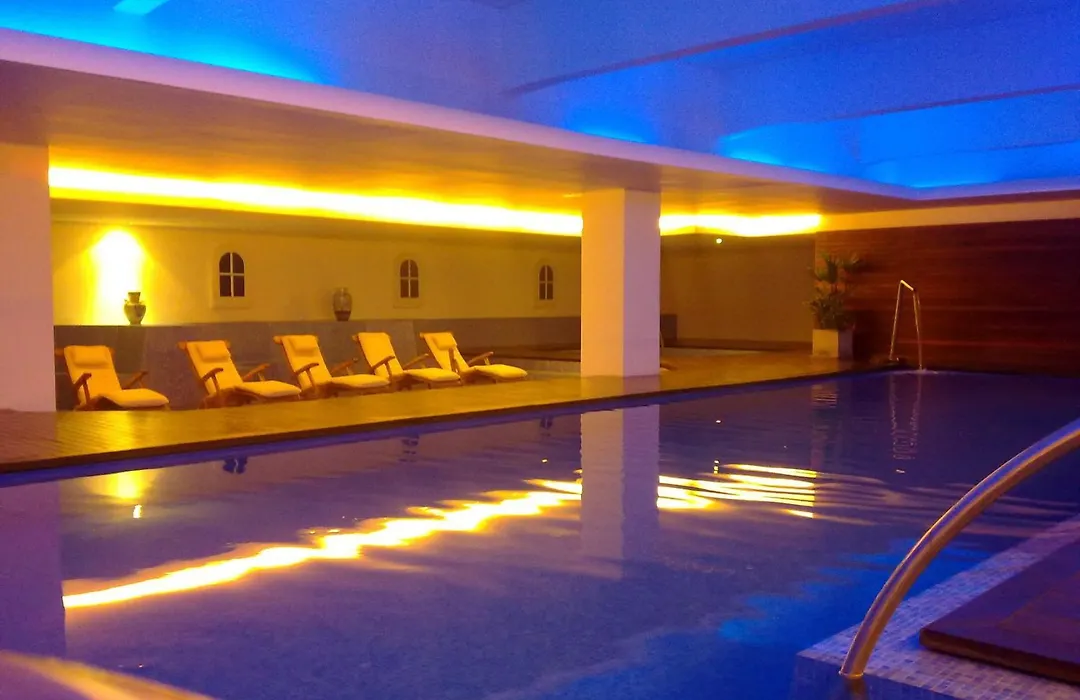 Hermitage Hotel-1