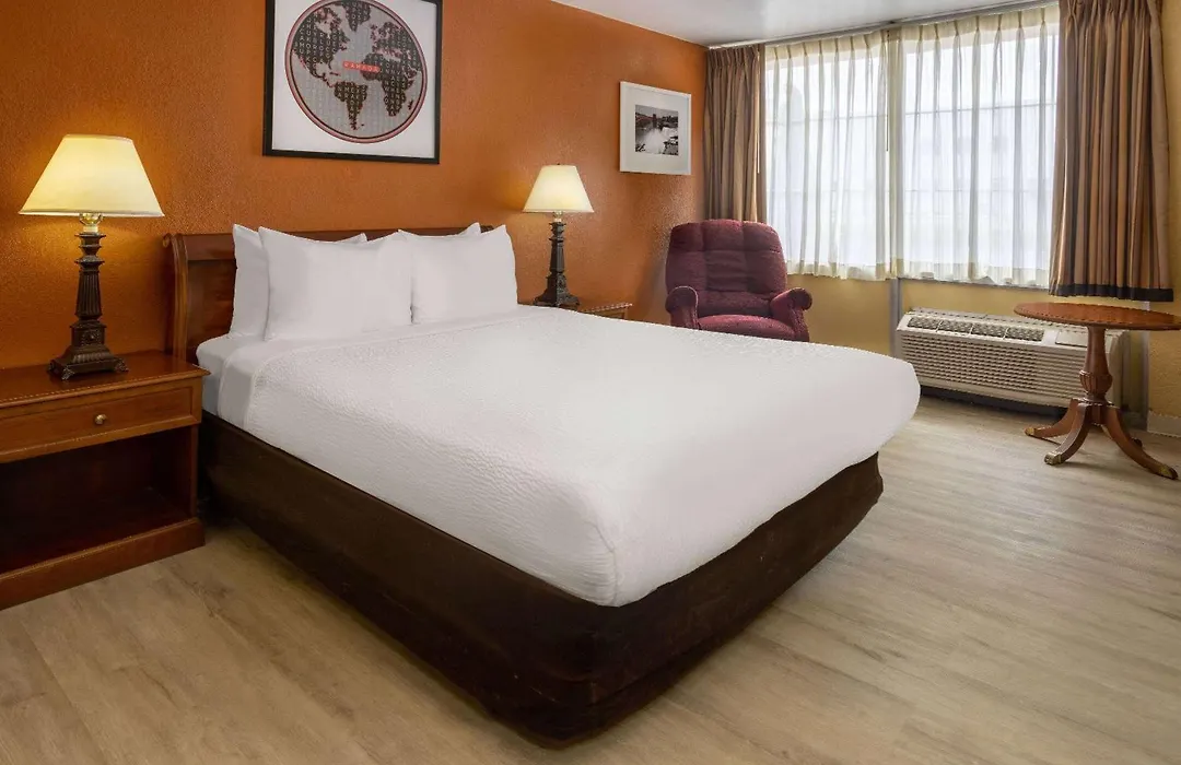 Ramada By Wyndham Rome - Verona-1