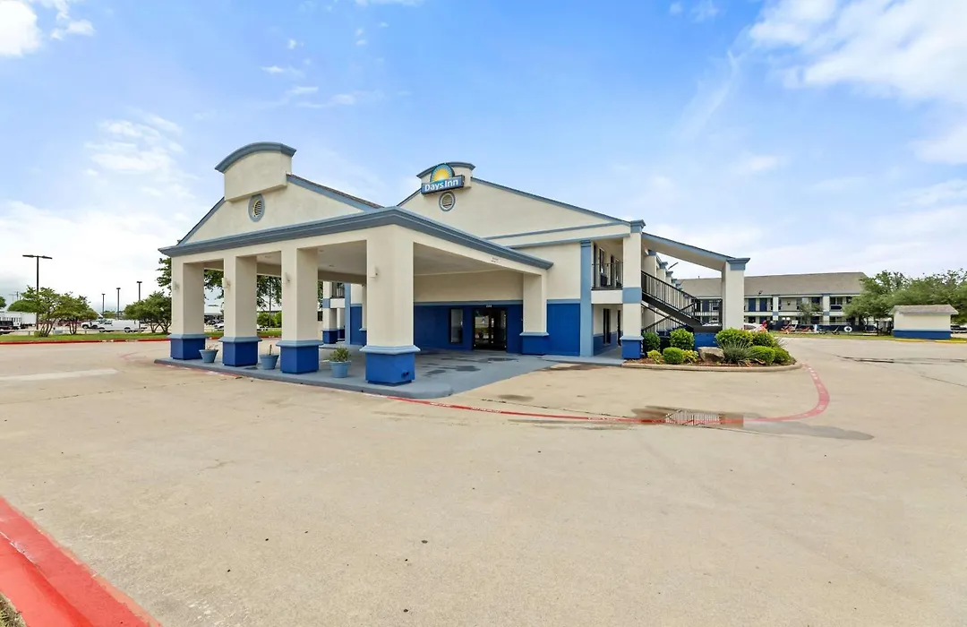 Days Inn By Wyndham Mckinney-1