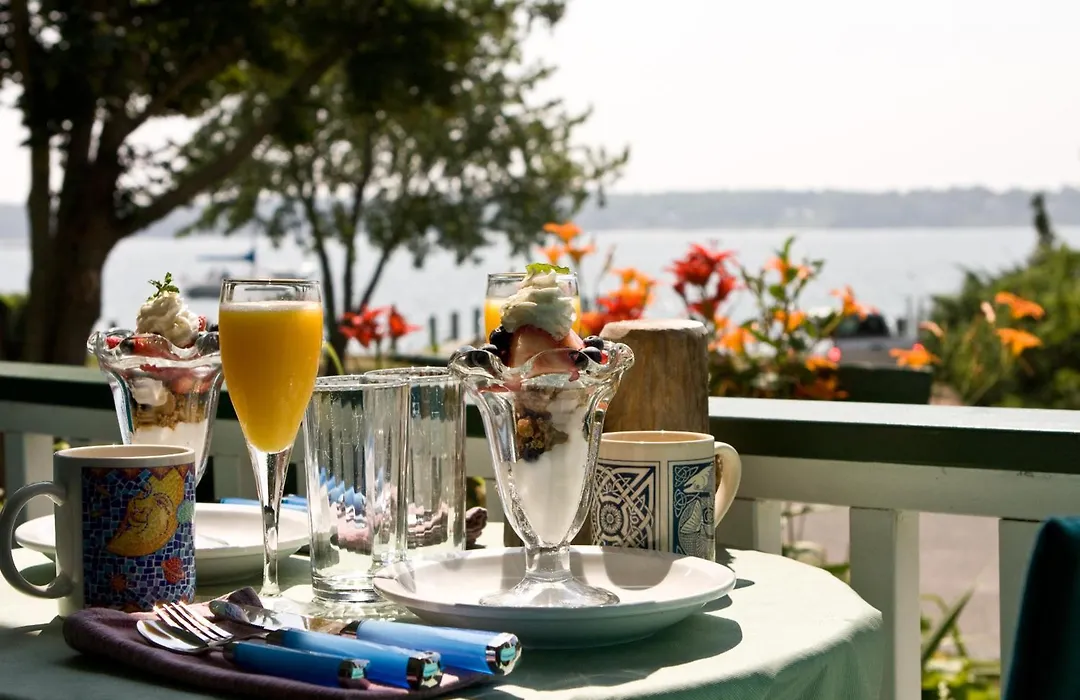 The Stirling House Waterfront Inn Greenport-1