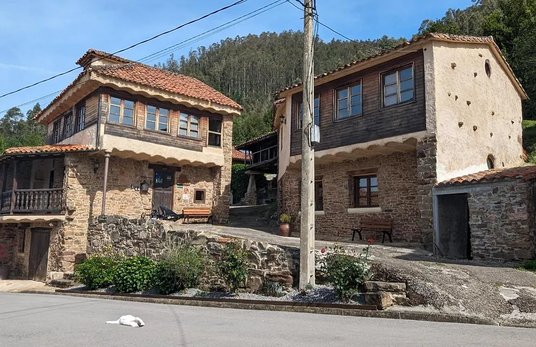 Las Casas de Isu-1