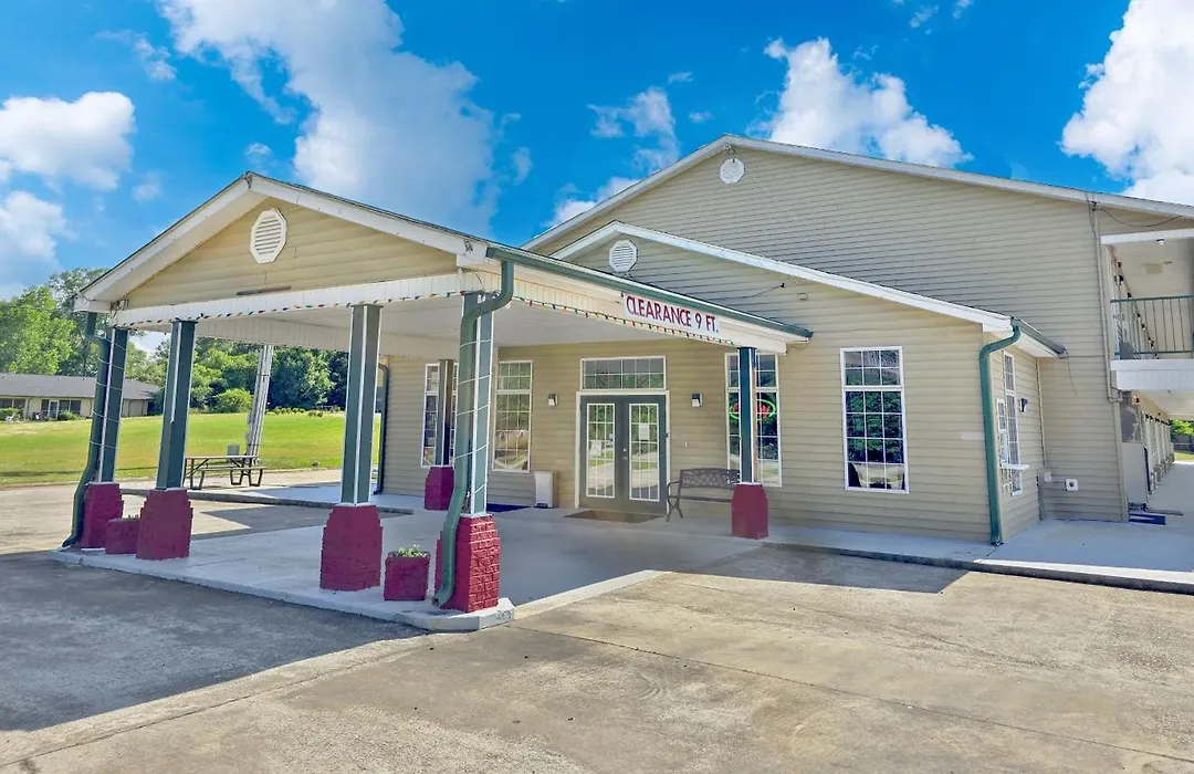 Garden Inn And Suites Near Callaway Gardens Pine Mountain-1