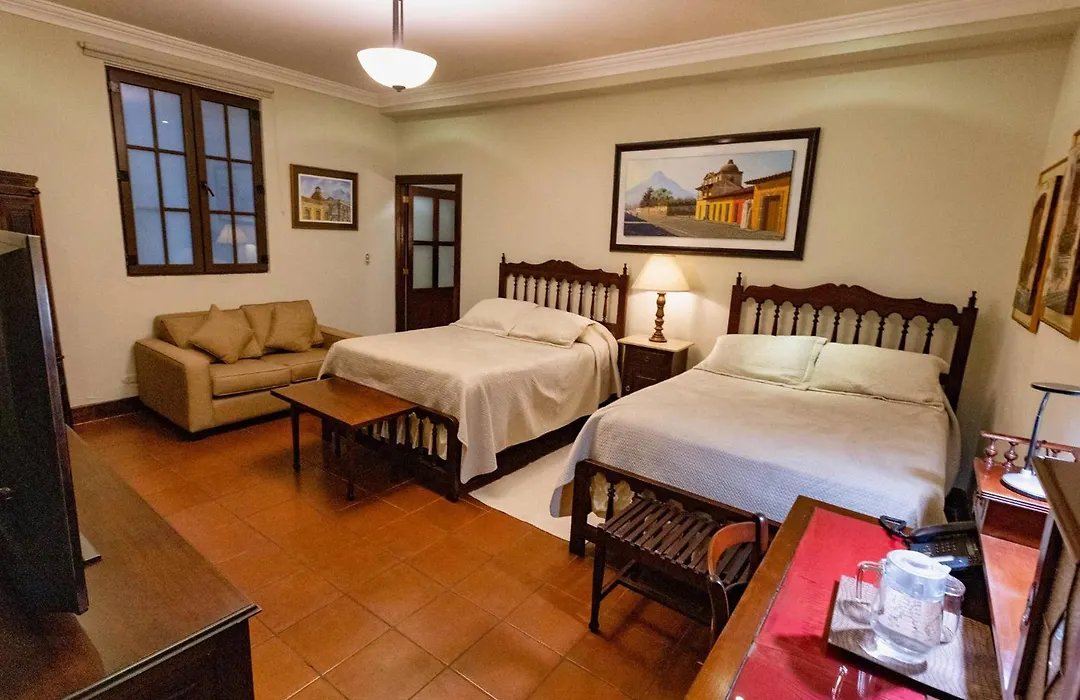 Hotel Aurora-1