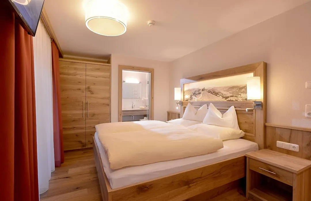 Hotel Garni Tirolerhof-1