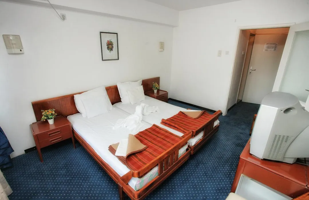 Corpus B - Hotel Albatros-1