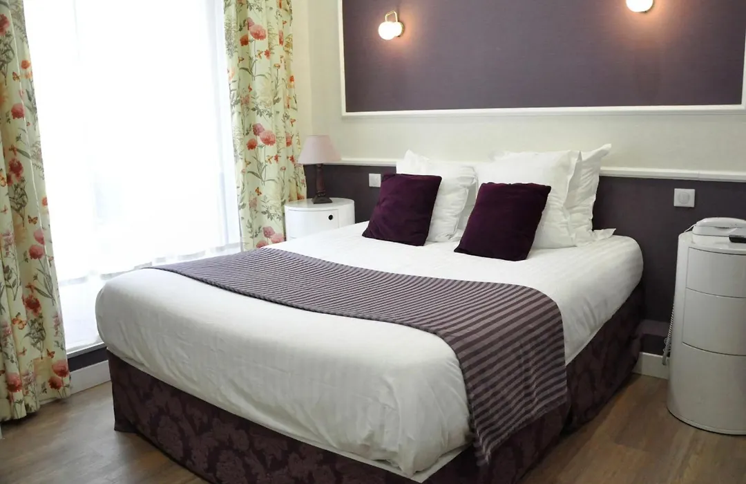 Hotel Des Arts - Cite Bergere-1