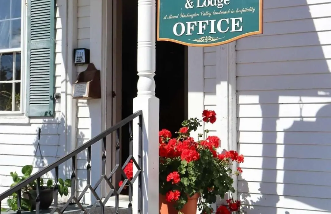 New England Inn & Lodge-1