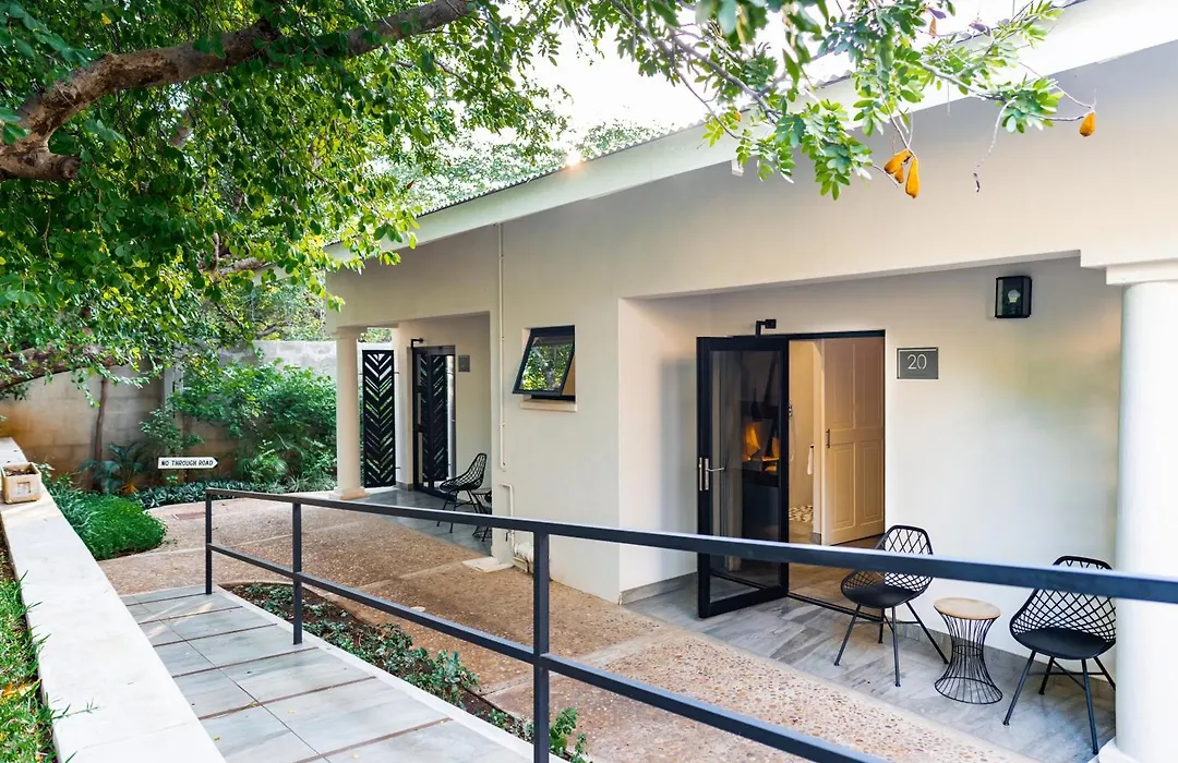 Nkosi Guest Lodge-1
