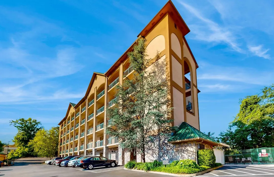 Summit Manor Condos Unit B3062-1