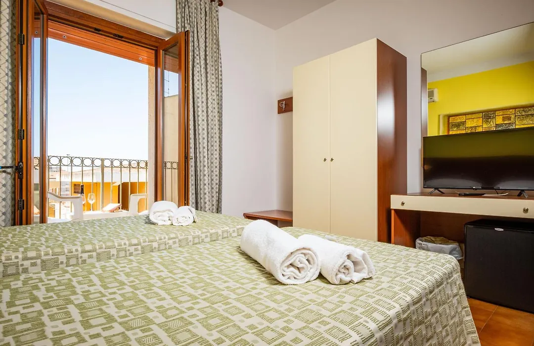 Hotel Il Gabbiano-1