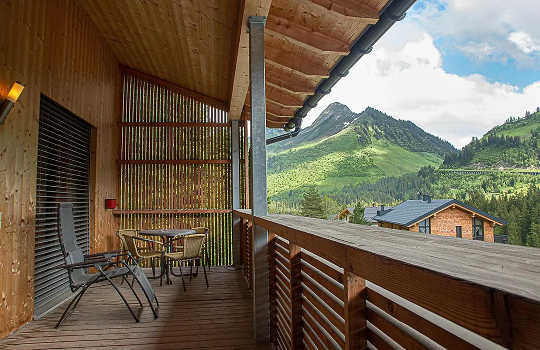 Das alpine Lifestyle Berghotel Madlener-1