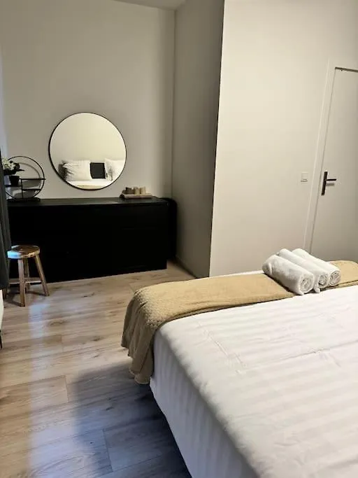 Cosy Apartment In The Hague!-1