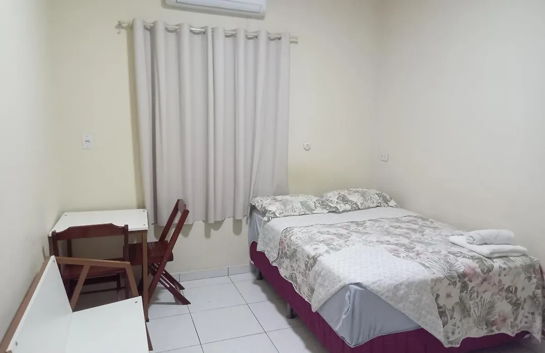 Hotel 678-1