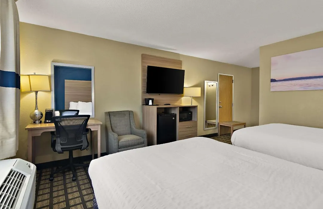 Clarion Pointe Bloomington-Normal Near I-55 And University-1