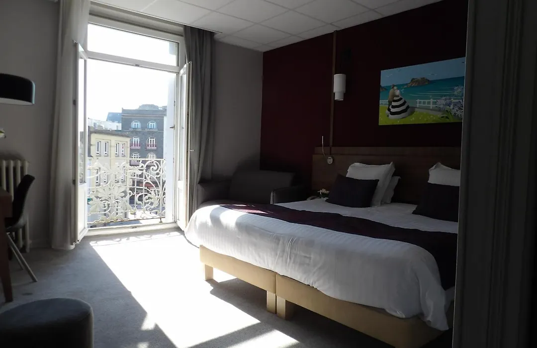 Best Western Le Duguesclin Hôtel-Restaurant-1