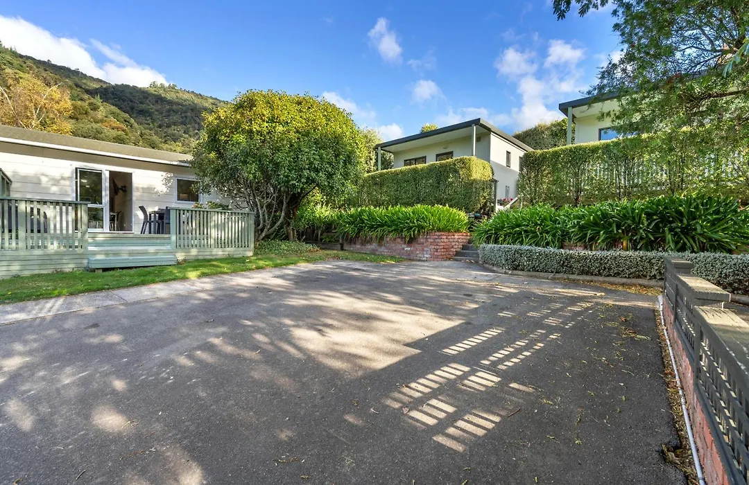 Tasman Holiday Parks Picton-1