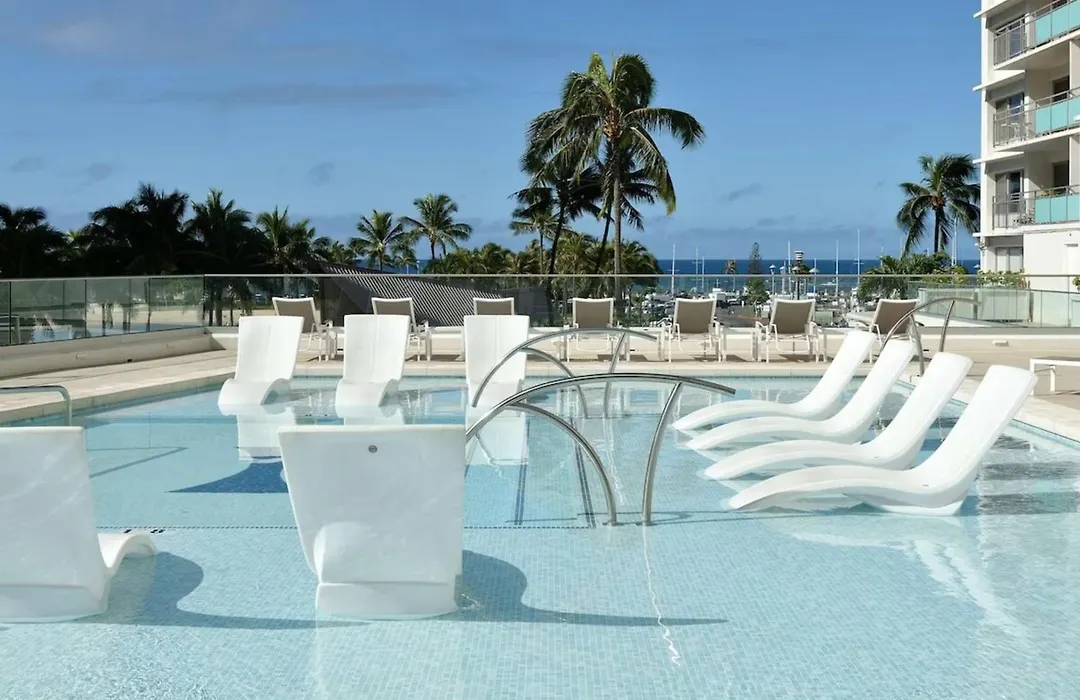 Ilikai Hotel & Luxury Suites-1