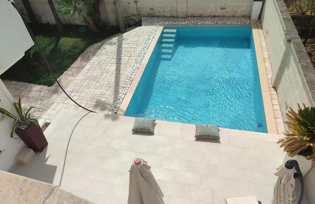 Villa con piscina Aria di sole-1