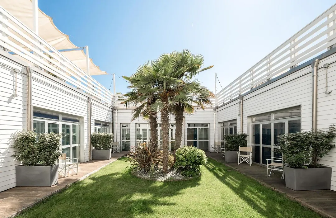 Terme Beach Resort-1