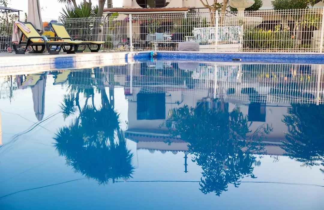 Bela Alexandra Guest House-1