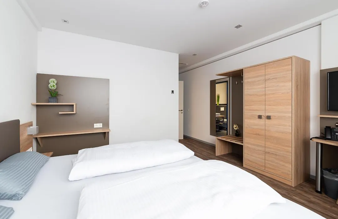 Aparthotel Avangard Living-1