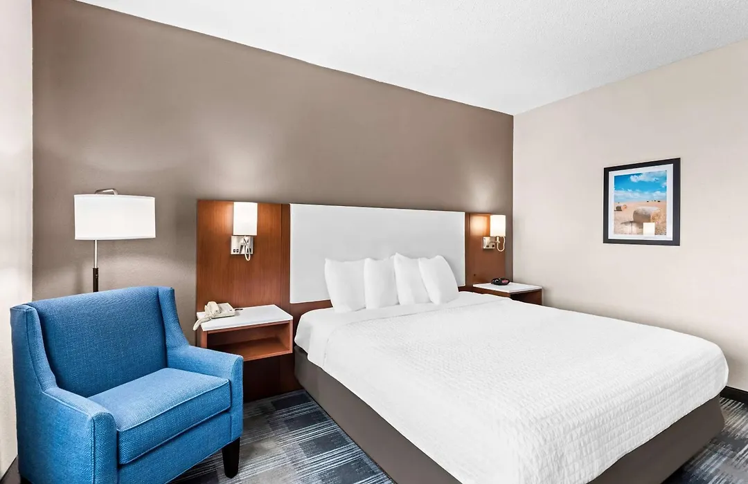 Best Western Ottumwa Inn & Suites-1