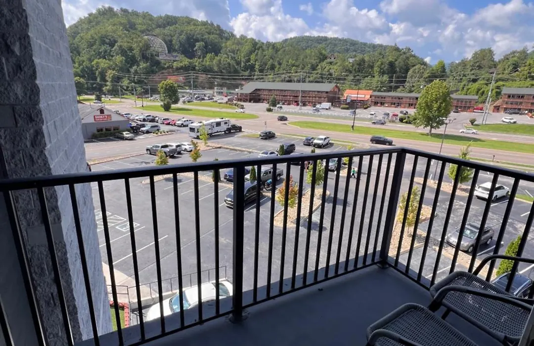 Country Inn & Suites By Radisson, Pigeon Forge South, Tn-1