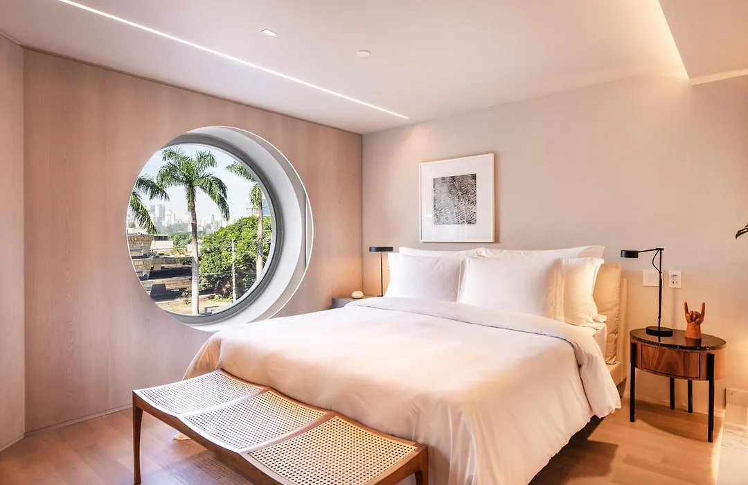 Hotel Unique-1