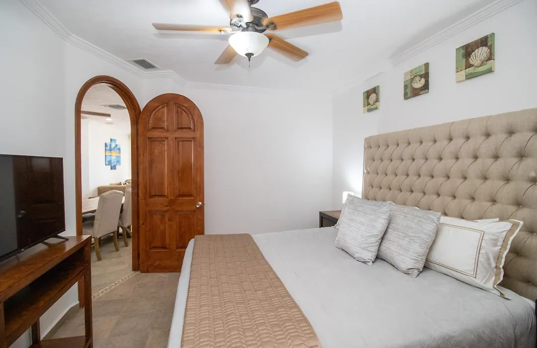 Casa Blanca Golf Villas-1