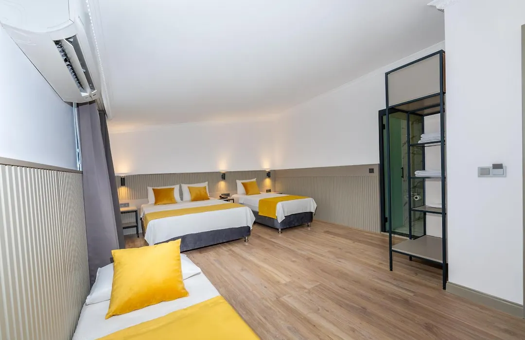 Lemon Hotel-1