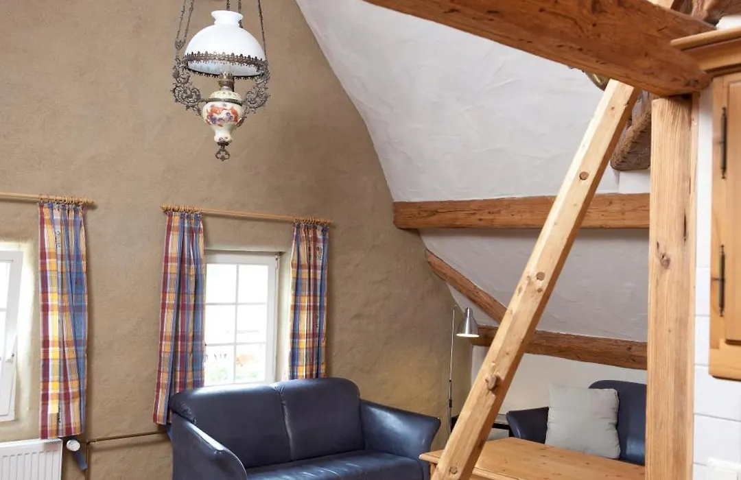 Naturhotel Holzwurm-1