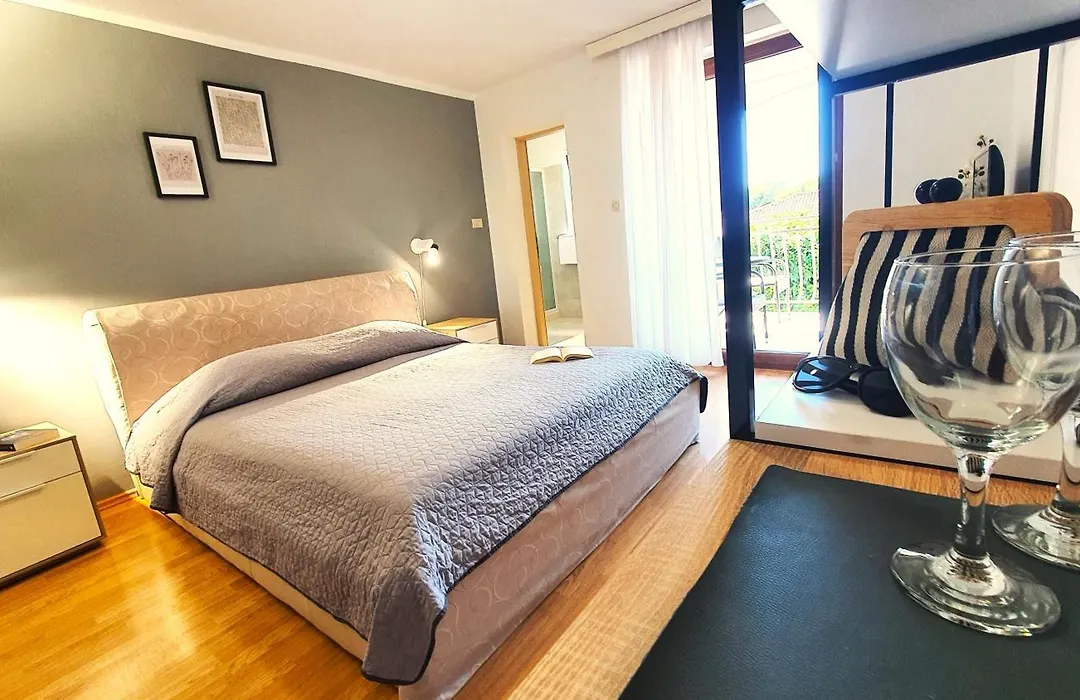 Apartments Villa Tre Marie-1