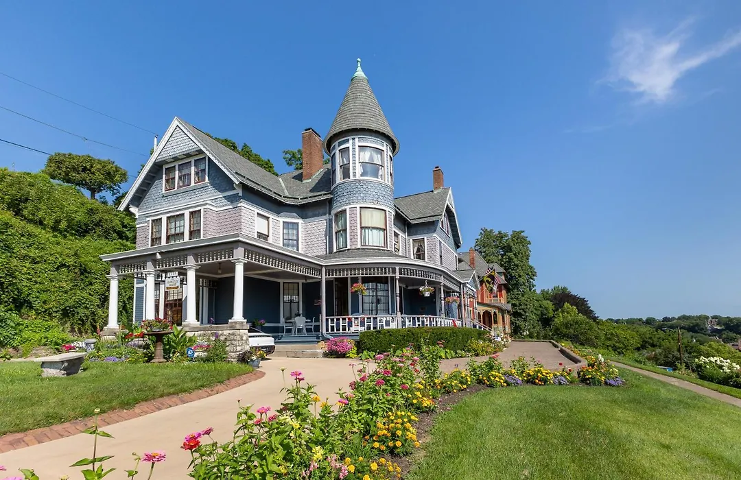 The Hancock House Bed & Breakfast Inn-1