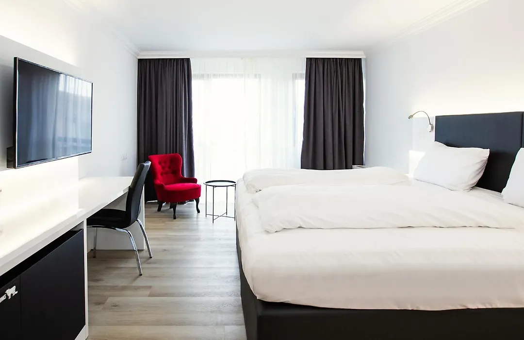 Ringhotel Rheinhotel Vier Jahreszeiten-1