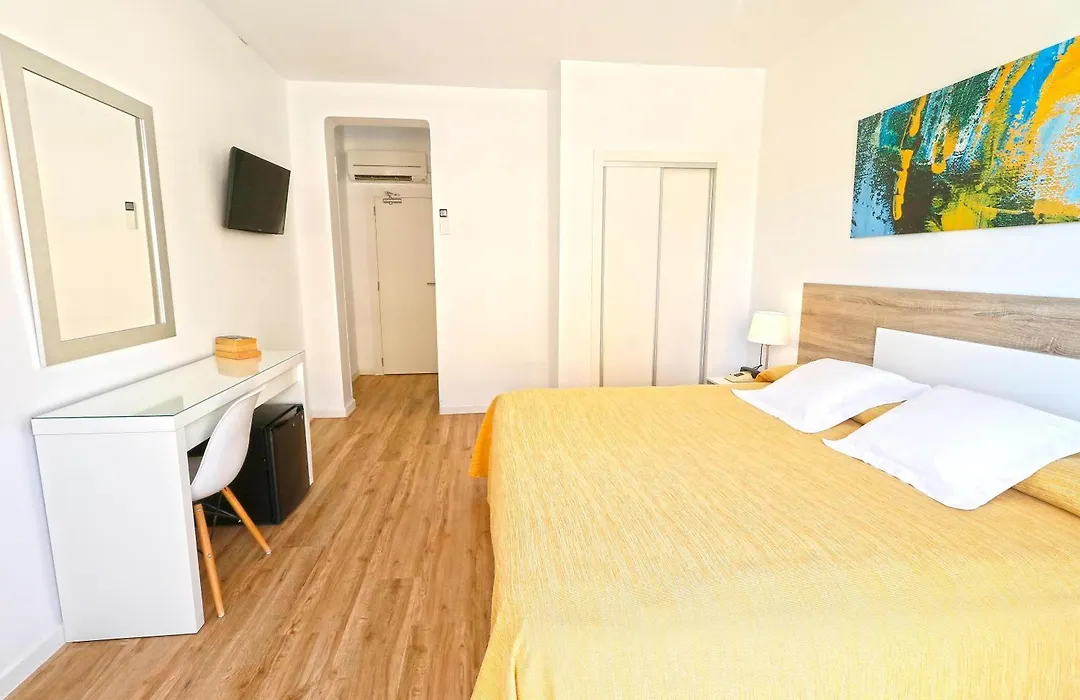 Hotel Gabarda-1