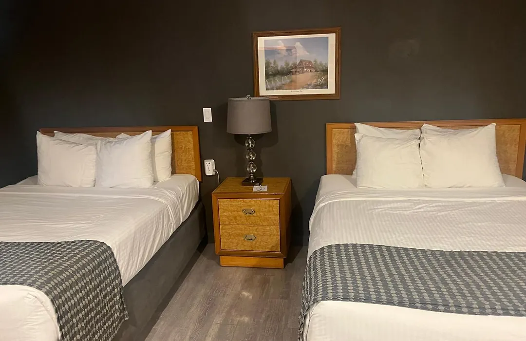 Travelodge By Wyndham Brandon-1