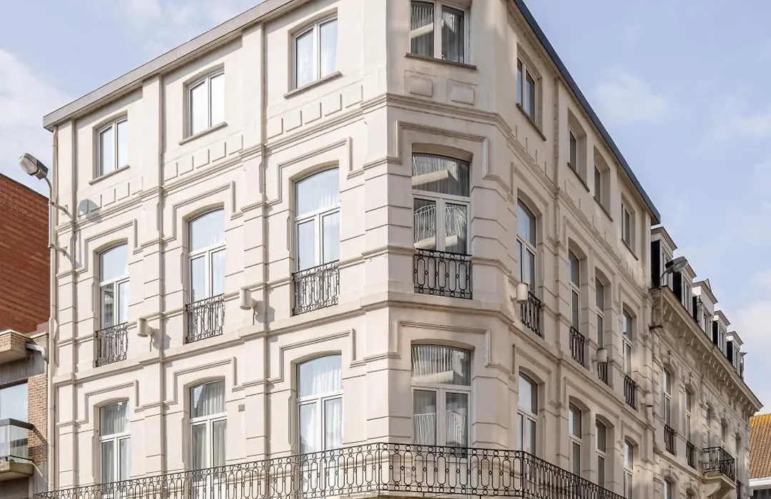 Hotel Corner House By Wp Hotels-1