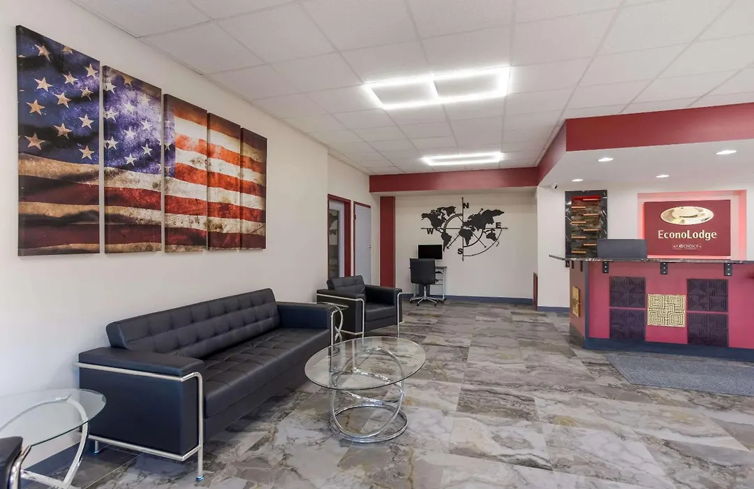Econo Lodge Cave City-1