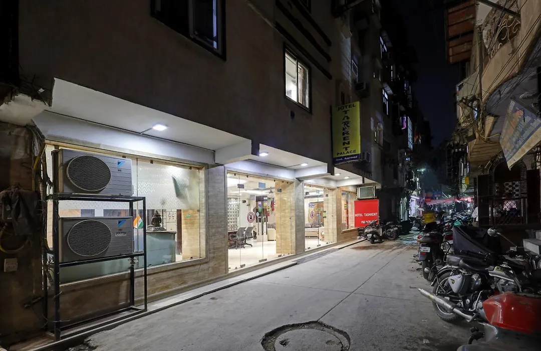 HOTEL TASHKENT PALACE - Budget Friendly, Near R K Ashram Metro Station-1