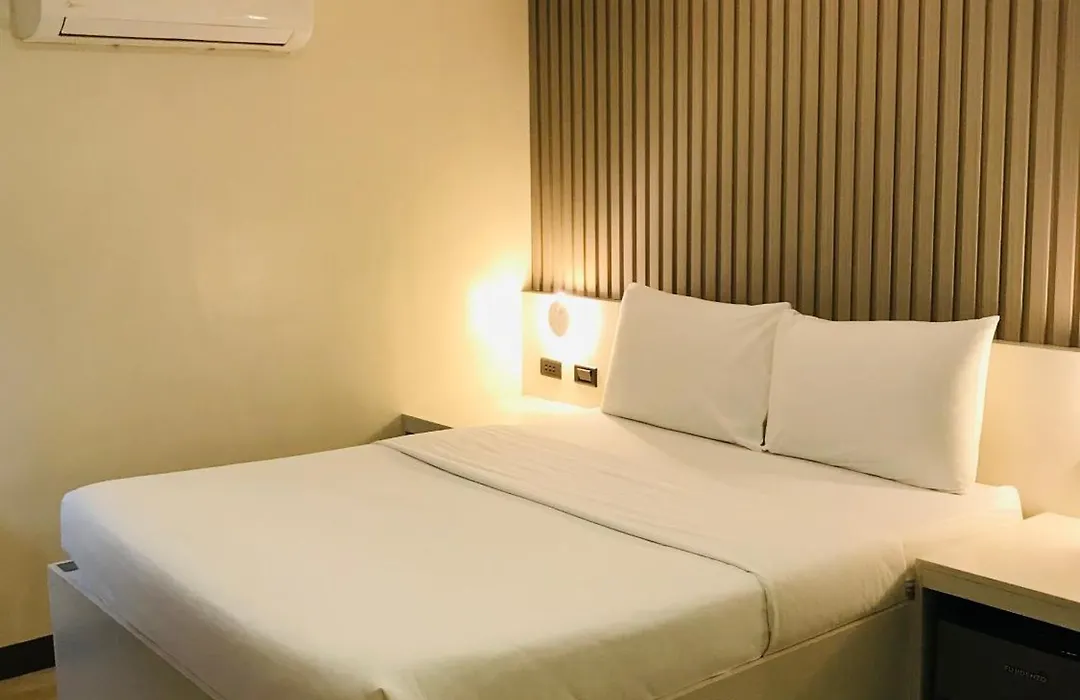Oyster Plaza Hotel-1